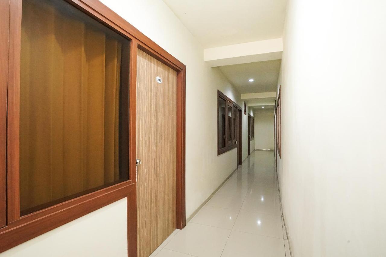 Reddoorz @ Panglima Sudirman Hotel Surabaya Exterior photo